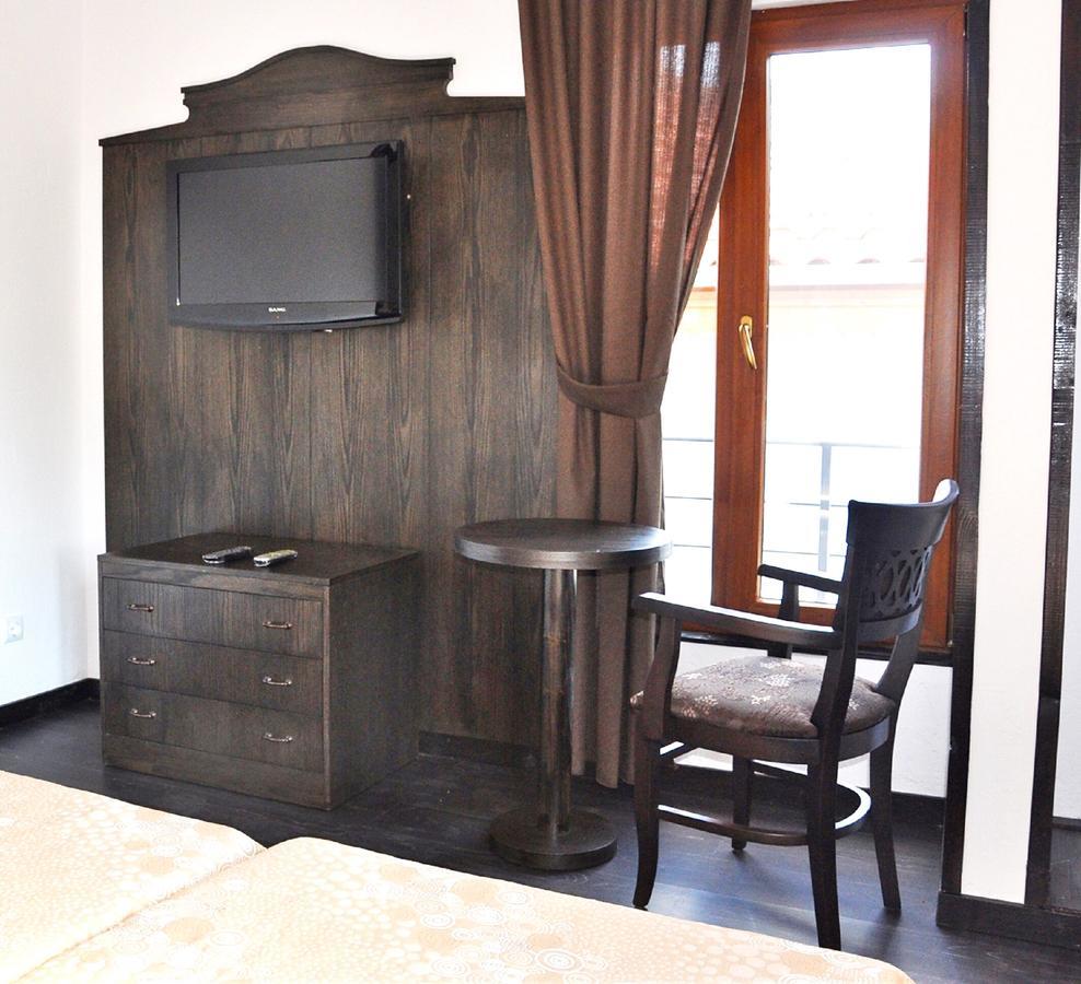 Kaleto Hotel Lom Dış mekan fotoğraf