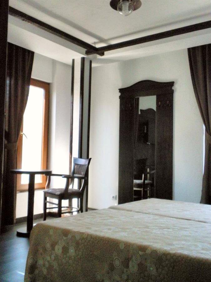 Kaleto Hotel Lom Dış mekan fotoğraf