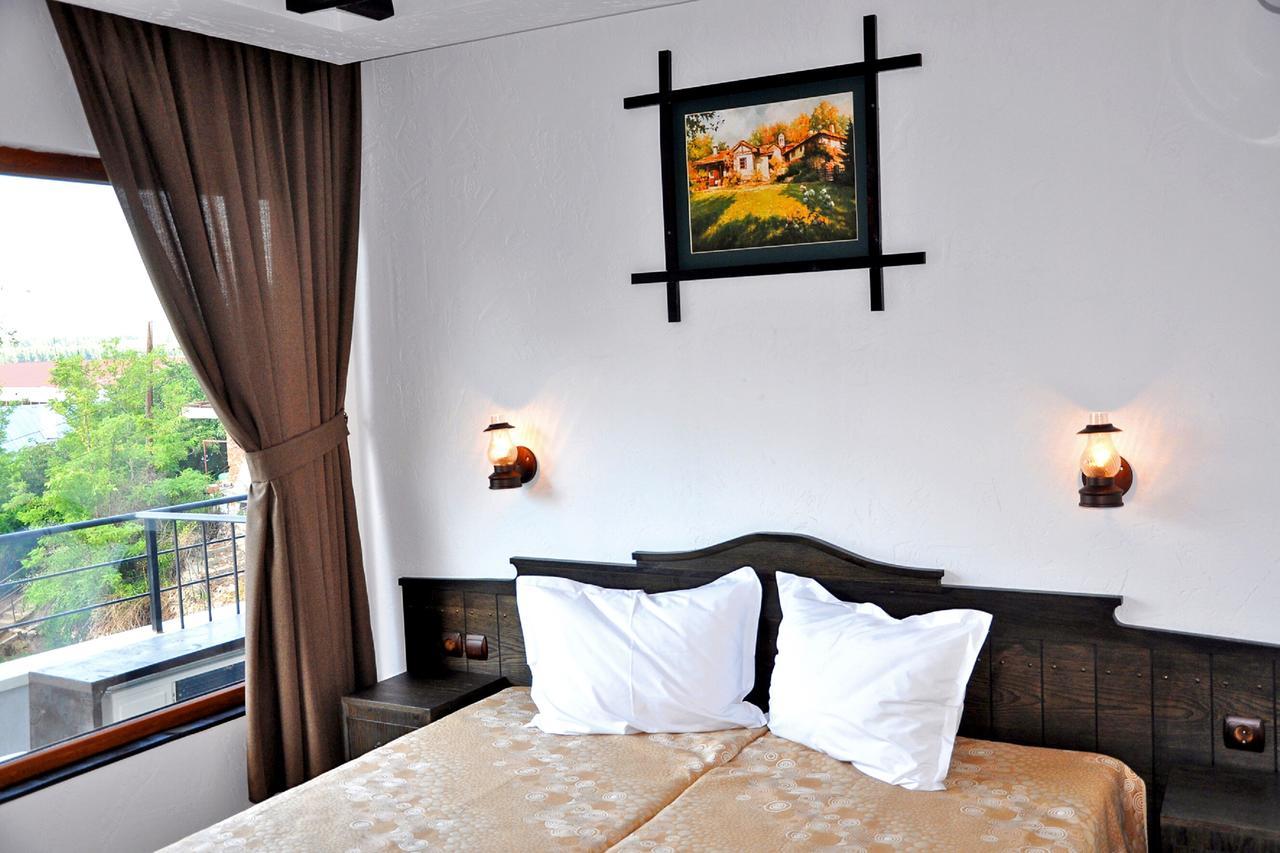 Kaleto Hotel Lom Dış mekan fotoğraf