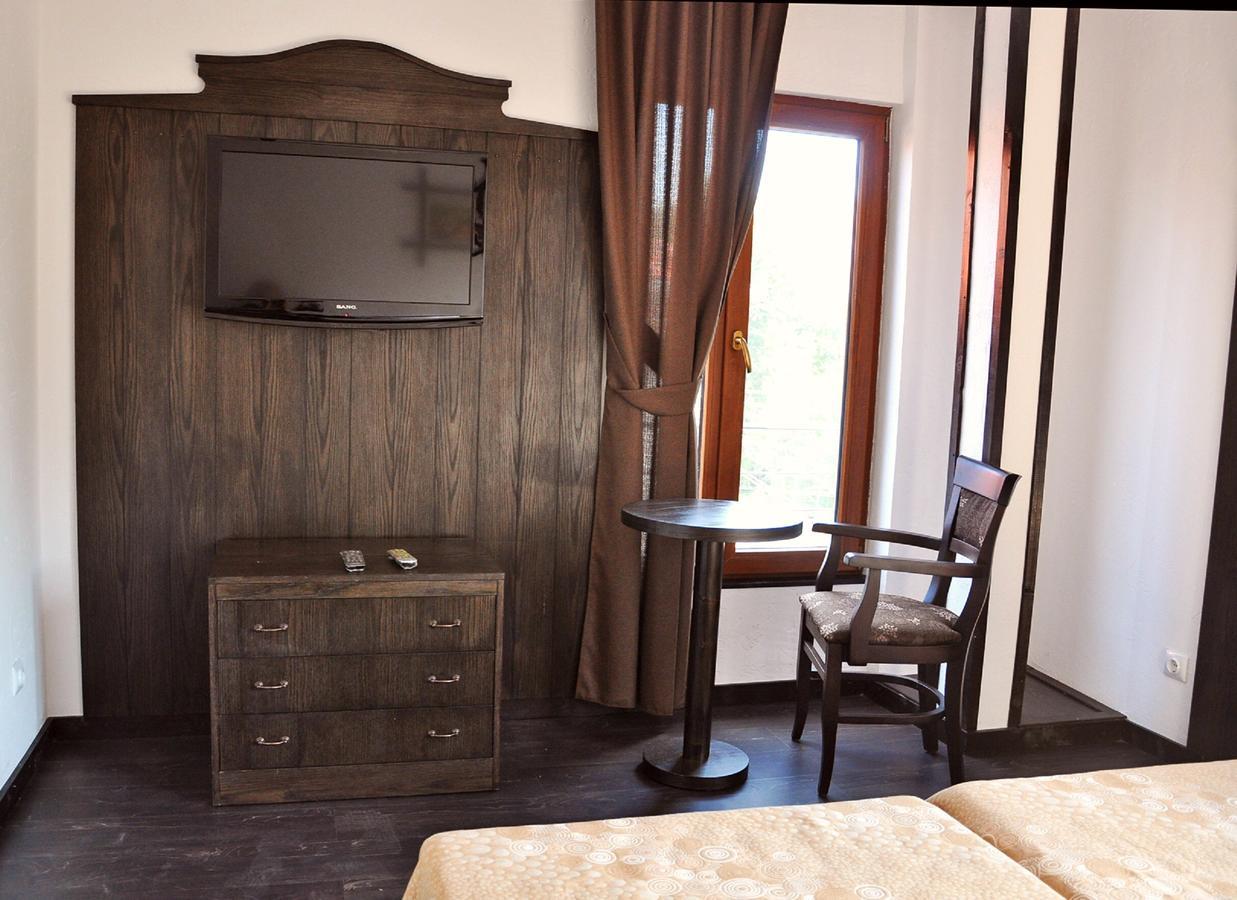 Kaleto Hotel Lom Dış mekan fotoğraf